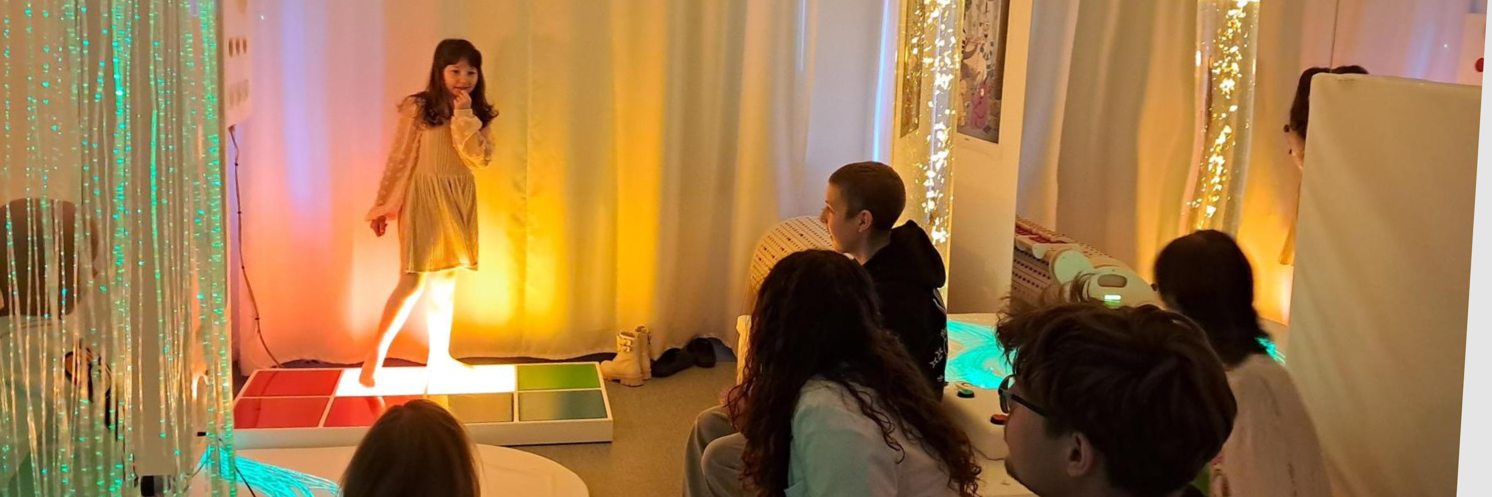 cover_sala_do%C5%9Bwiadczania-438c96d8 Fundacja Urtica Dzieciom stworzyła Salę Doświadczania Świata w szpitalu w Kielcach! 