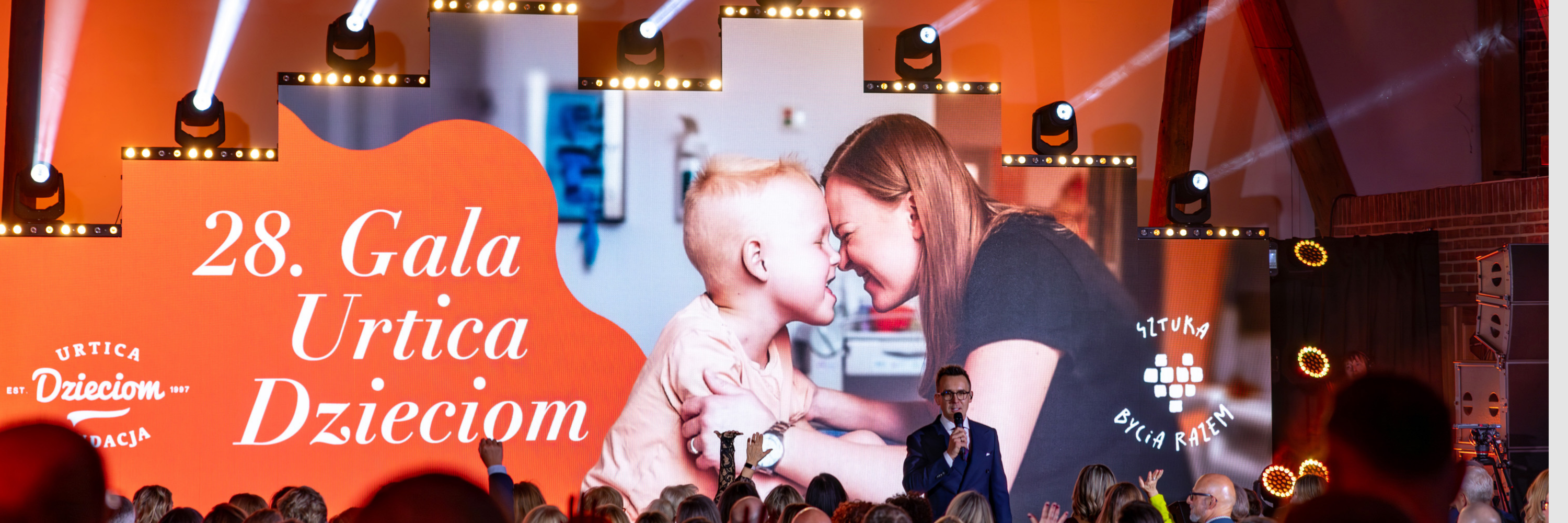 gala-cover-a451bc51 Sztuka bycia razem: 28. Gala Urtica Dzieciom!